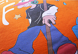 オレンジTシャツ