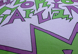 パープルTシャツ